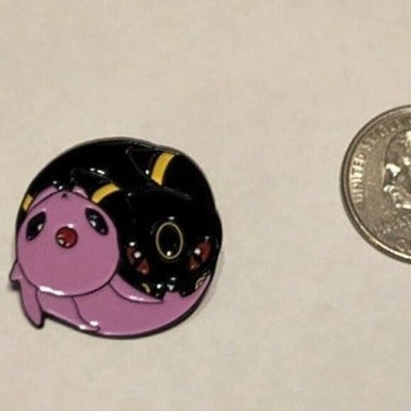 Pokémon Umbreon and Espeon Yin Yang Enamel Pin - Elegant Collectible - Picture 3 of 4